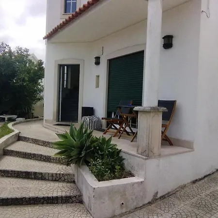 Privado 6 * Famoes (Lisbon)